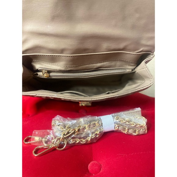 NWT Badgley Mischka CrossBody W/Diamond Quilted & Studs Handbag - Picture 4 of 6